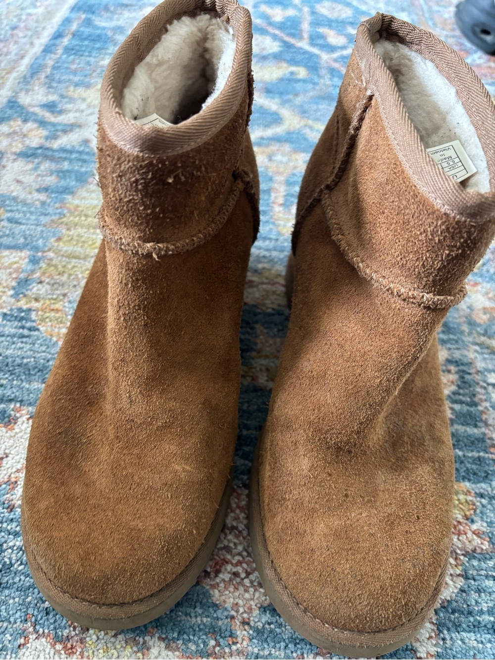 Ugg femme wedge boot size 5.5